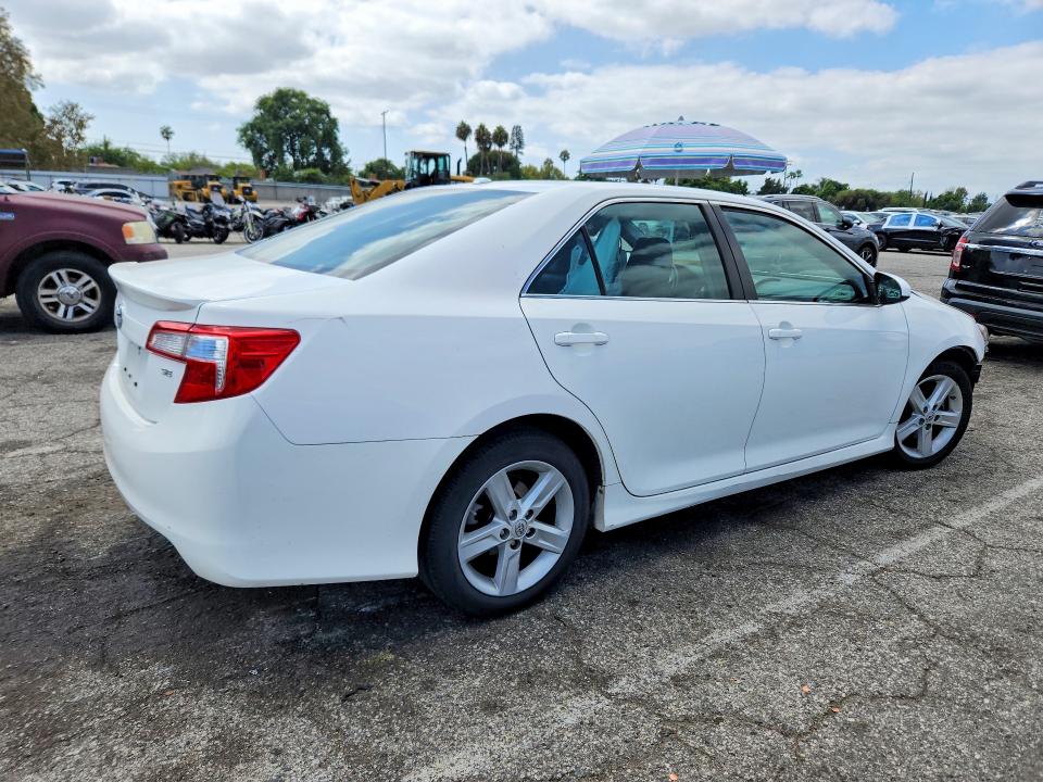 69337016 :رقم المزاد ، 4T1BF1FK8DU711123 vin ، 2013 Toyota Camry مزاد بيع