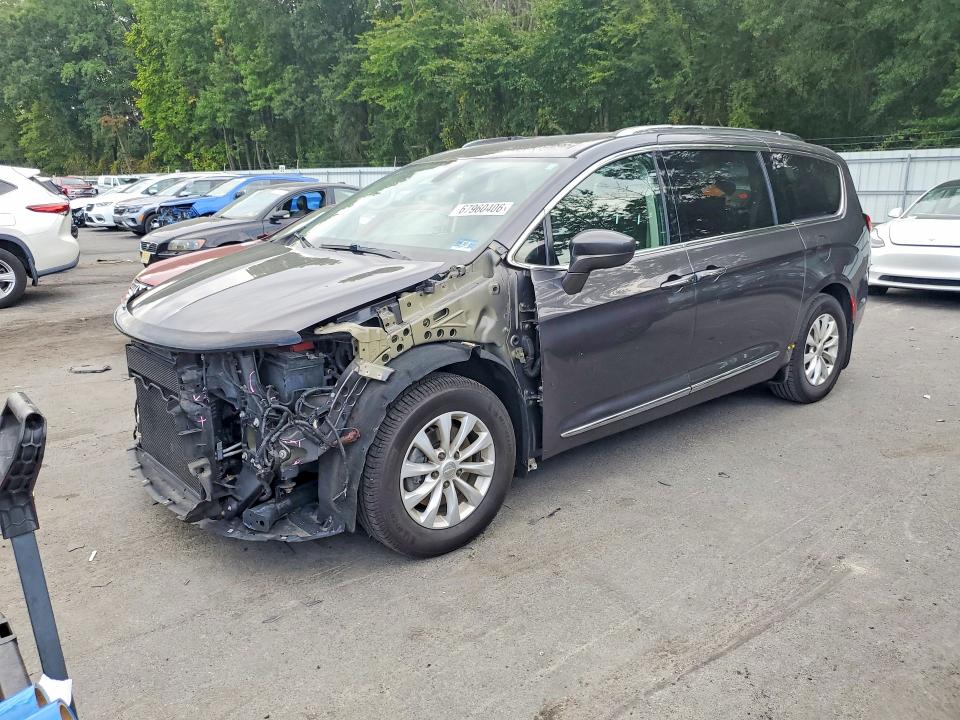2018 Chrysler Pacifica მანქანა იყიდება აუქციონზე, vin: 2C4RC1BG5JR104246, აუქციონის ნომერი: 67960406