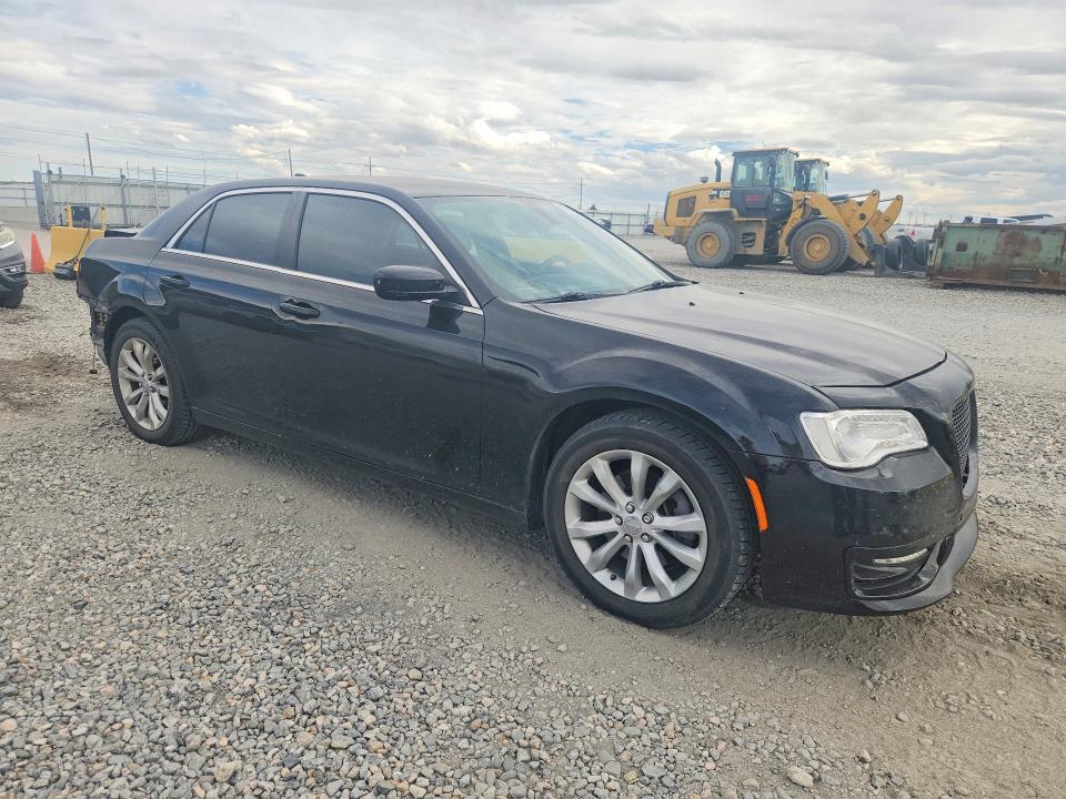Продаж на аукціоні авто 2016 Chrysler 300, vin: 2C3CCARG0GH220677, номер лоту: 69388506