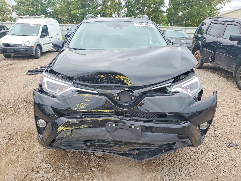 70703296 :رقم المزاد ، 2T3DFREV7JW717212 vin ، 2018 Toyota Rav4 مزاد بيع