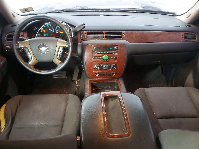 69503976 :رقم المزاد ، 1GNSKAE00BR368380 vin ، 2011 Chevrolet Tahoe مزاد بيع