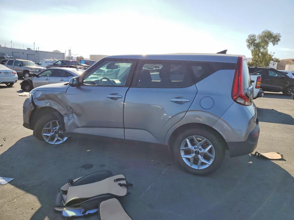 68858326 :رقم المزاد ، KNDJ23AUXN7822675 vin ، 2022 Kia Soul مزاد بيع