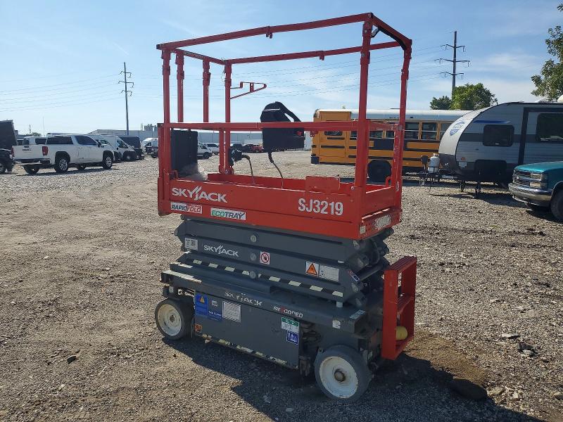 69150096 :رقم المزاد ، A100031204 vin ، 2023 Skyjack Sj3219 مزاد بيع