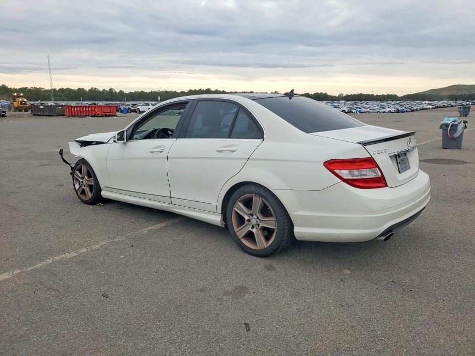 2011 Mercedes-benz C მანქანა იყიდება აუქციონზე, vin: WDDGF8BB4BR167508, აუქციონის ნომერი: 70213256