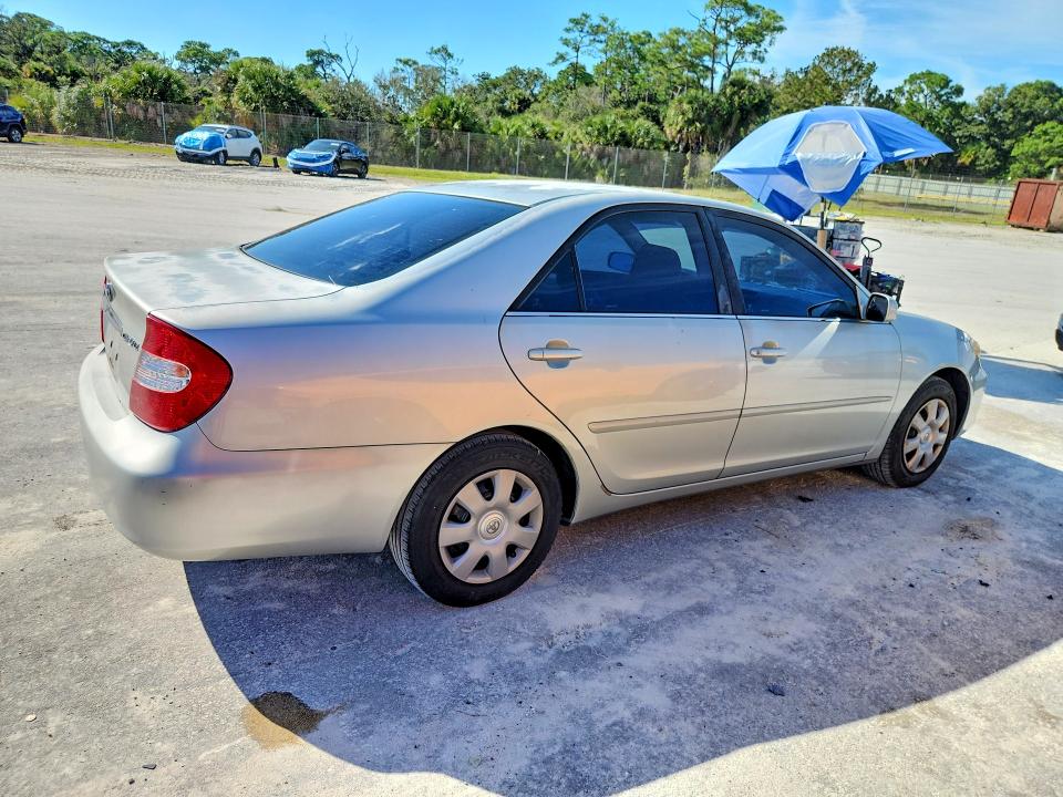 70773356 :رقم المزاد ، 4T1BE32K63U147765 vin ، 2003 Toyota Camry مزاد بيع