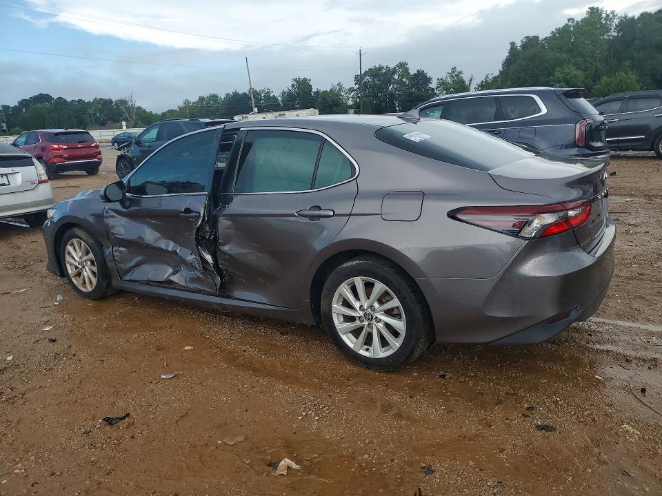 Aukcja sprzedaży 2022 Toyota Camry, vin: 4T1C11AKXNU657139, numer aukcji: 68655826