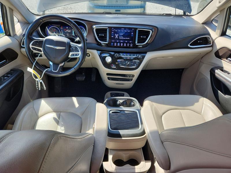 67070826 :رقم المزاد ، 2C4RC1EG9JR288182 vin ، 2018 Chrysler Pacifica مزاد بيع