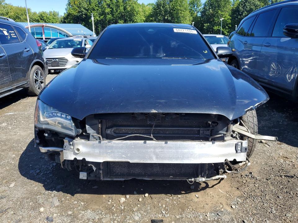 Продажа на аукционе авто 2011 Audi A8, vin: WAURVAFD5BN008333, номер лота: 68221486