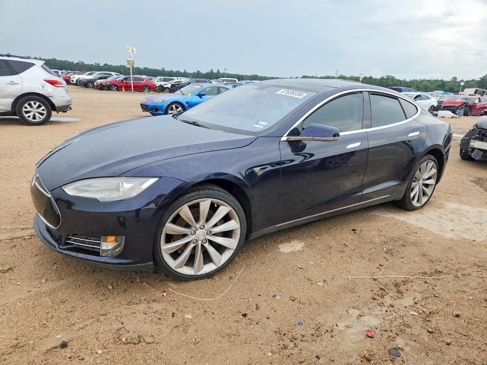 67638336 :رقم المزاد ، 5YJSA1CPXCFP01817 vin ، 2012 Tesla Model S مزاد بيع