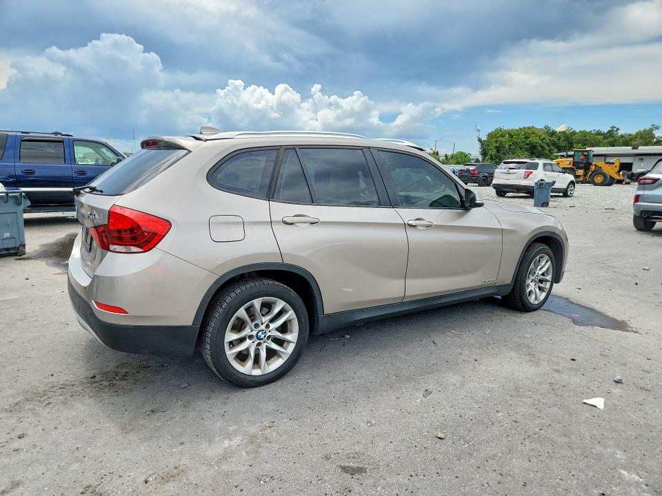Aukcja sprzedaży 2015 Bmw X1, vin: WBAVL1C52FVY27596, numer aukcji: 69306486