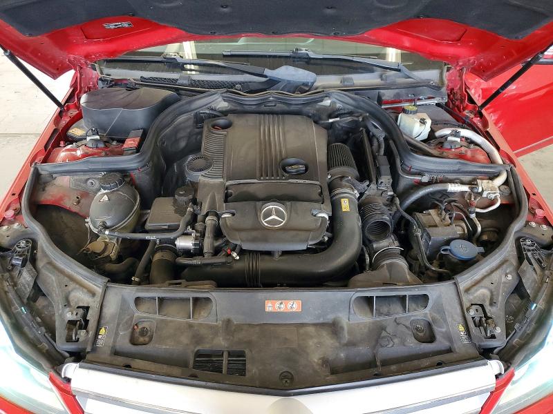 Продажа на аукционе авто 2013 Mercedes-benz C, vin: WDDGF4HB6DR284283, номер лота: 67787646