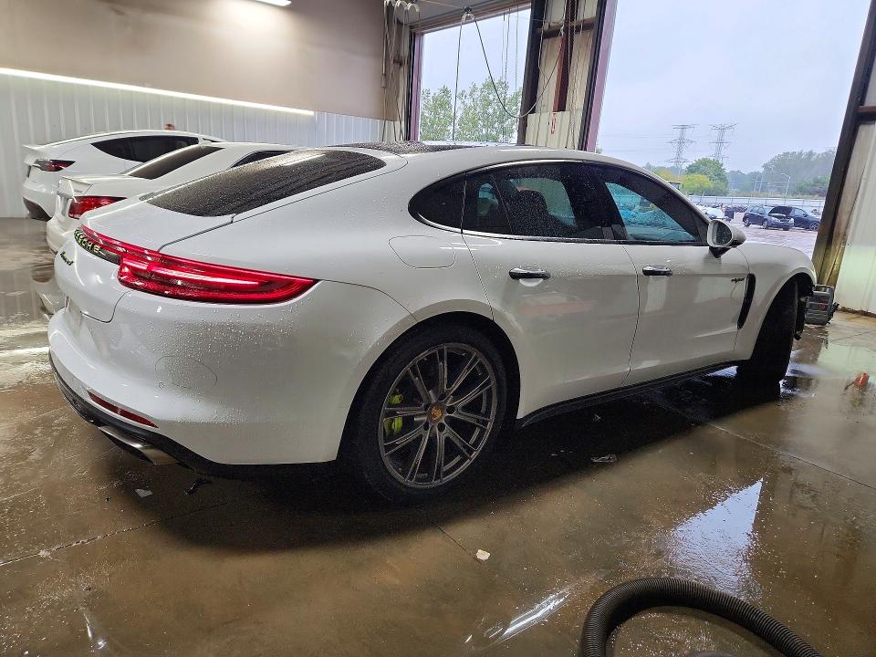 70861896 :رقم المزاد ، WP0AE2A70LL130828 vin ، 2020 Porsche Panamera مزاد بيع