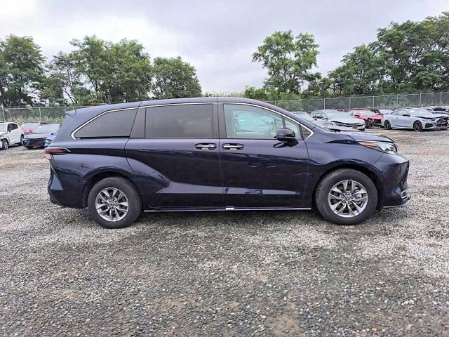 Продаж на аукціоні авто 2024 Toyota Sienna, vin: 5TDYRKEC2RS203599, номер лоту: 70293536