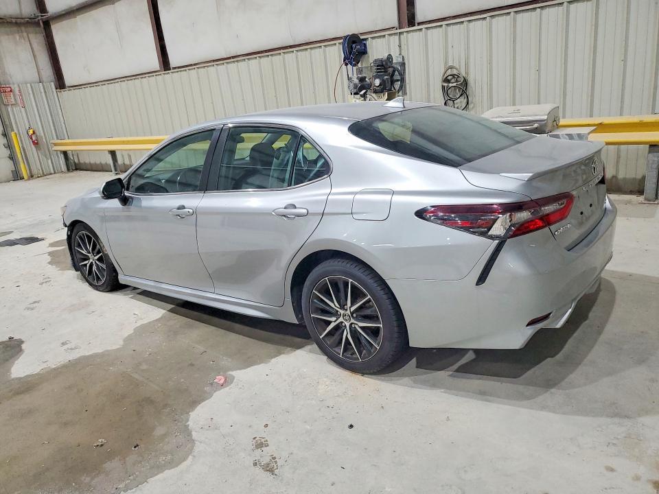 Продаж на аукціоні авто 2022 Toyota Camry, vin: 4T1G11AK1NU707296, номер лоту: 70440966