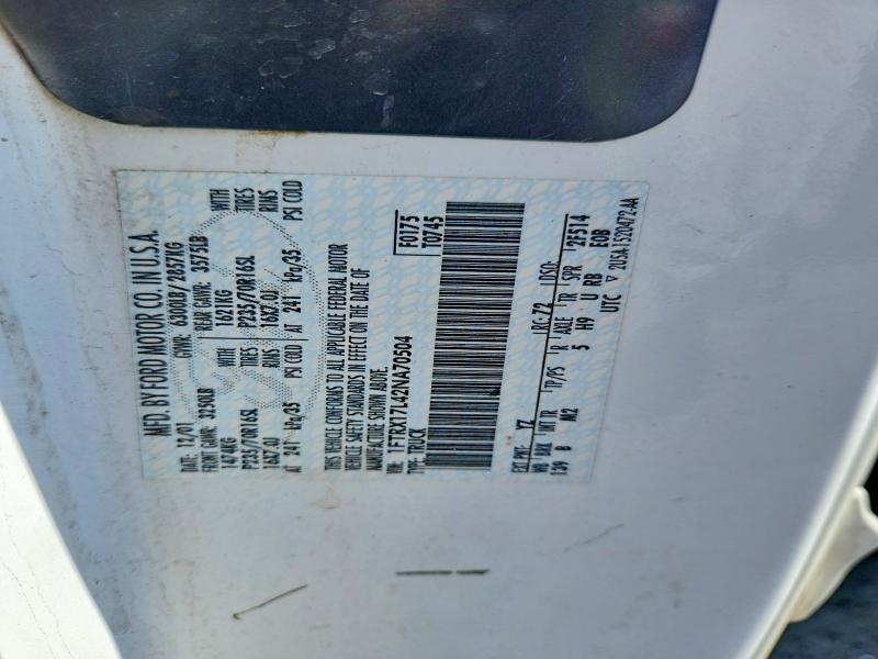 70877436 :رقم المزاد ، 1FTRX17L42NA70504 vin ، 2002 Ford F150 مزاد بيع