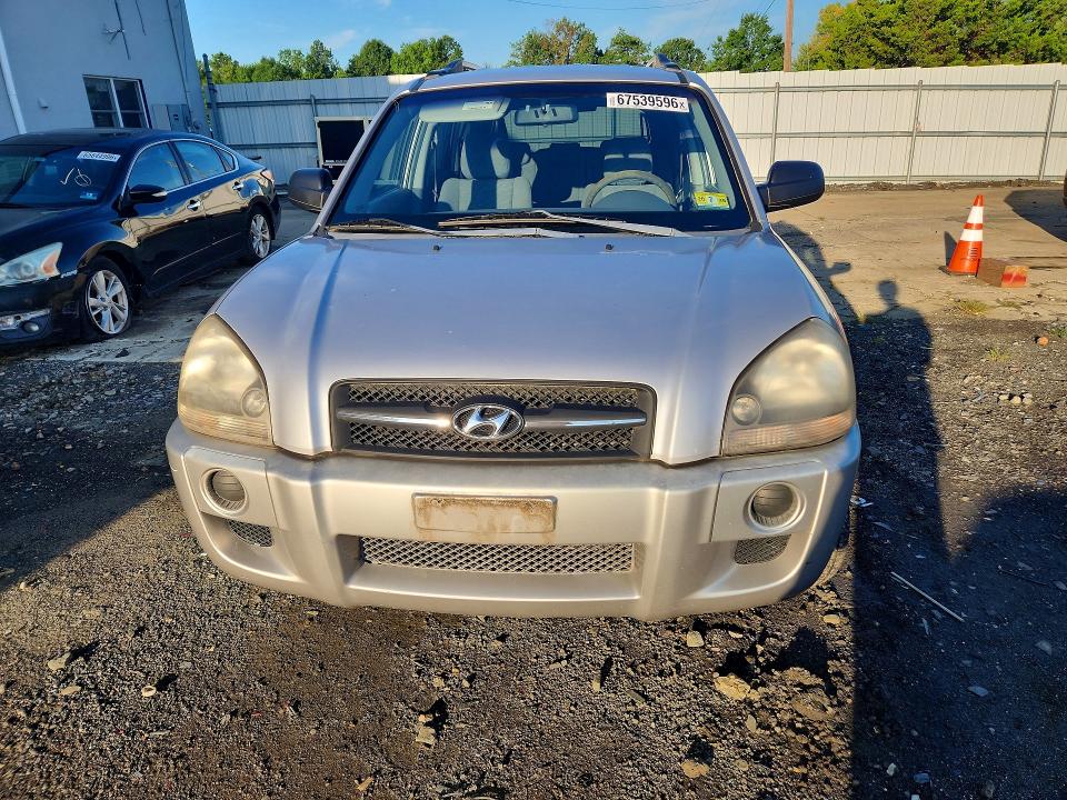 2005 Hyundai Tucson მანქანა იყიდება აუქციონზე, vin: KM8JM12BX5U150514, აუქციონის ნომერი: 67539596