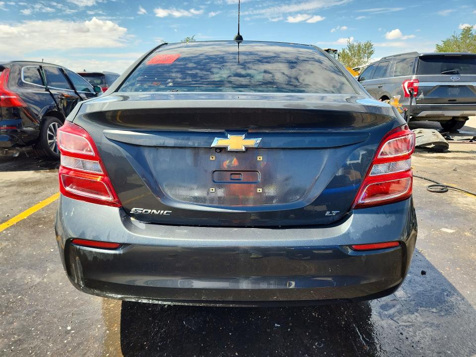 67330226 :رقم المزاد ، 1G1JD5SH1H4133128 vin ، 2017 Chevrolet Sonic مزاد بيع