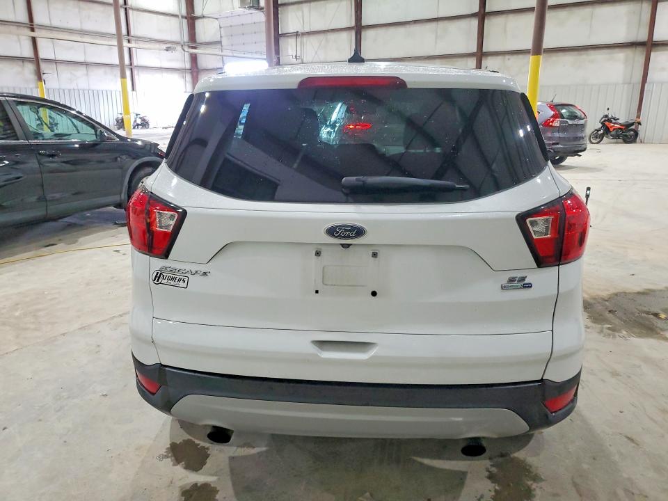 Продажа на аукционе авто 2019 Ford Escape, vin: 1FMCU9GD0KUA69826, номер лота: 68586706