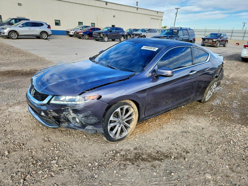 69800836 :رقم المزاد ، 1HGCT2B86FA003556 vin ، 2015 Honda Accord مزاد بيع