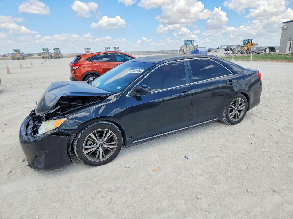 68184686 :رقم المزاد ، 4T4BF1FK1ER423113 vin ، 2014 Toyota Camry مزاد بيع