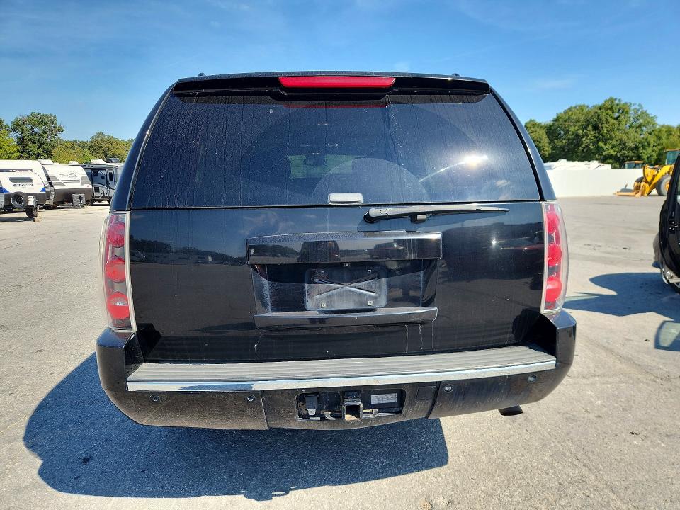 2011 Gmc Yukon Xl მანქანა იყიდება აუქციონზე, vin: 1GKS2MEF6BR241054, აუქციონის ნომერი: 70256506