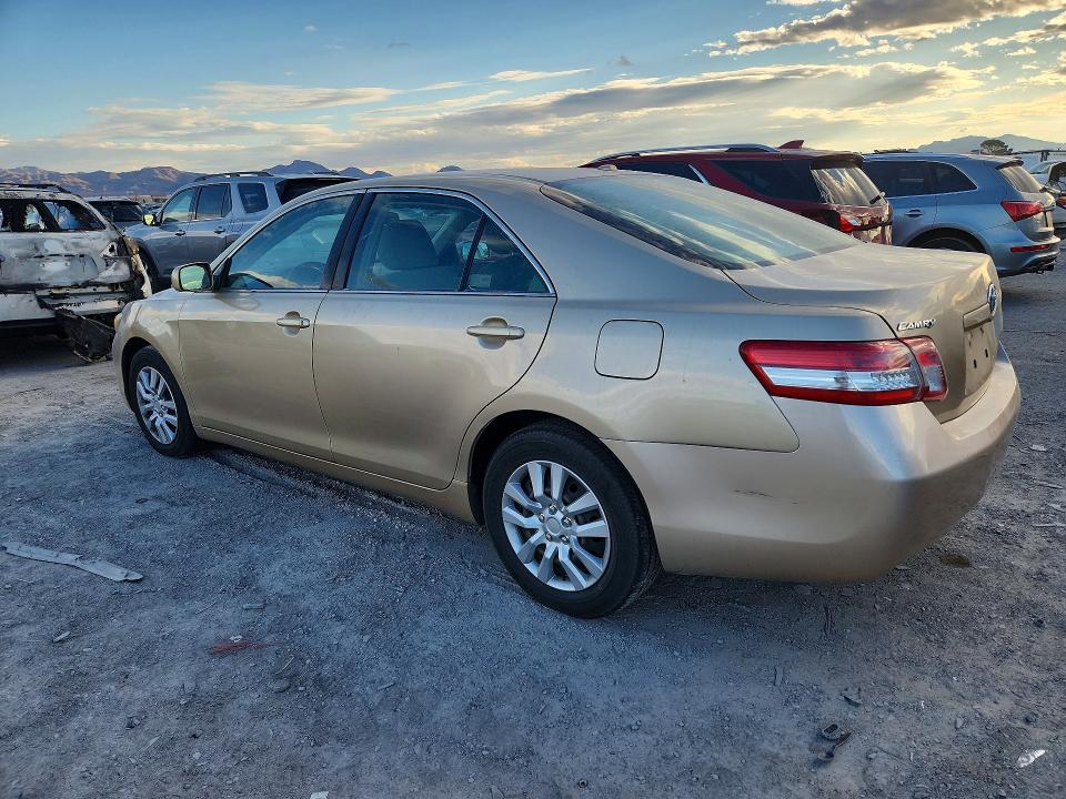 2011 Toyota Camry მანქანა იყიდება აუქციონზე, vin: 4T1BF3EK0BU727097, აუქციონის ნომერი: 70136746