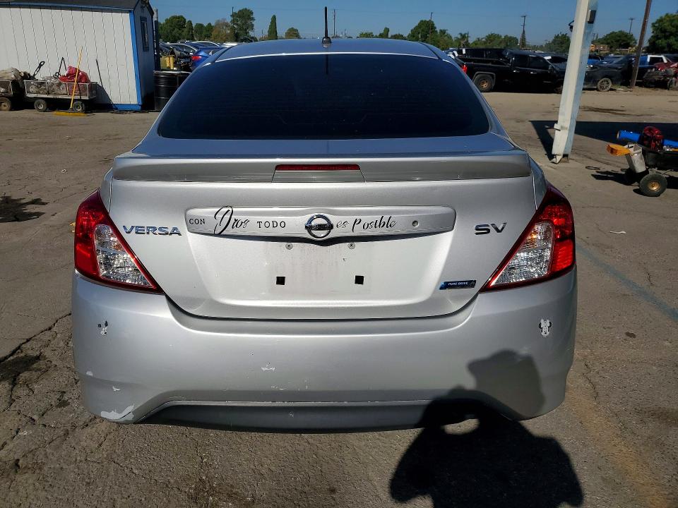 68831436 :رقم المزاد ، 3N1CN7AP6GL853568 vin ، 2016 Nissan Versa مزاد بيع