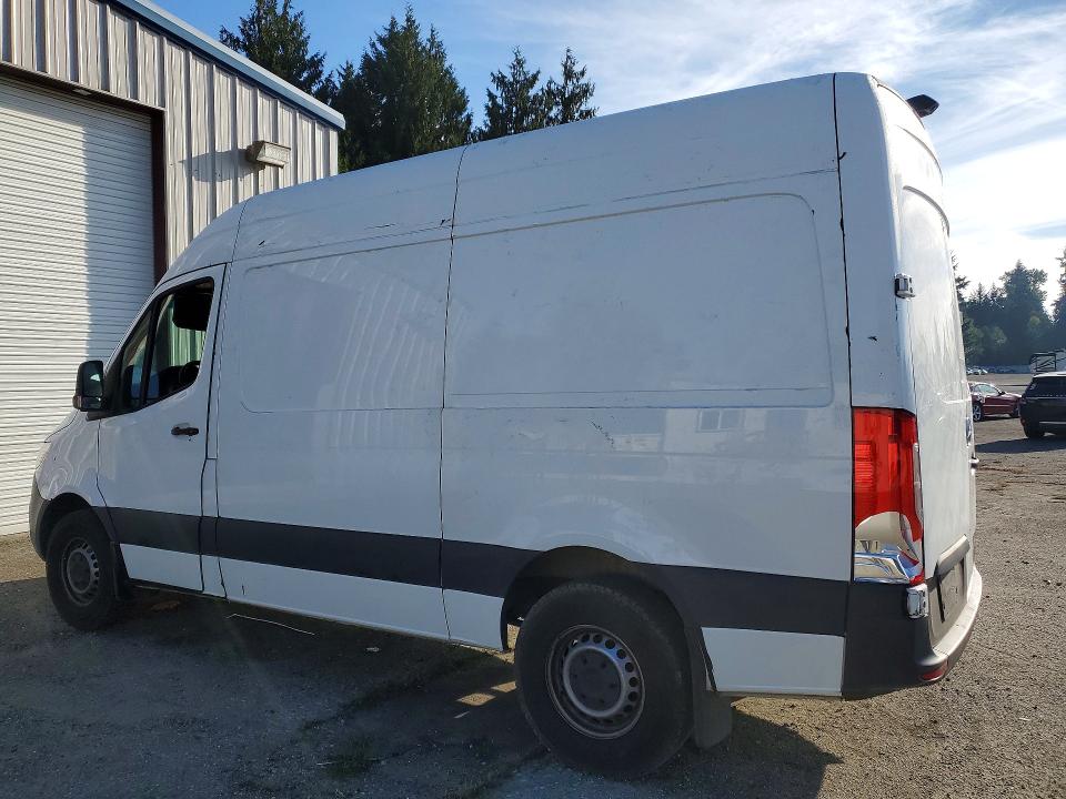 60421686 :رقم المزاد ، W1Y40BHY8NT114885 vin ، 2022 Mercedes-benz Sprinter مزاد بيع