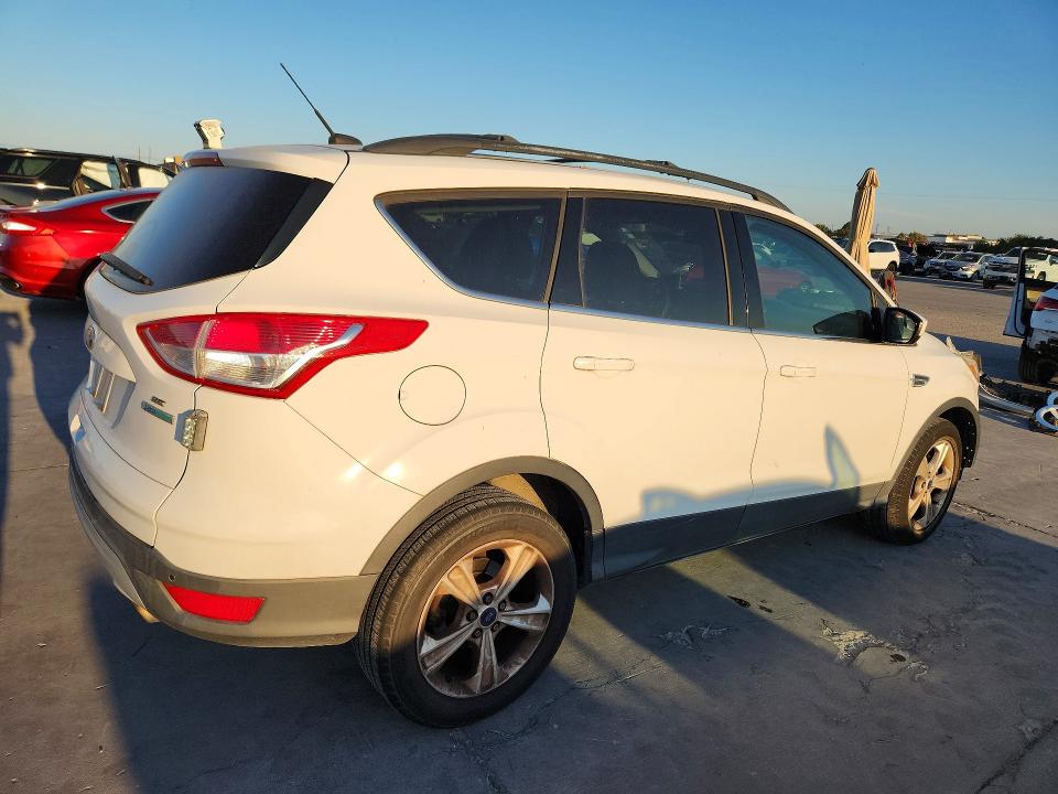 68041276 :رقم المزاد ، 1FMCU0G93DUD78782 vin ، 2013 Ford Escape مزاد بيع