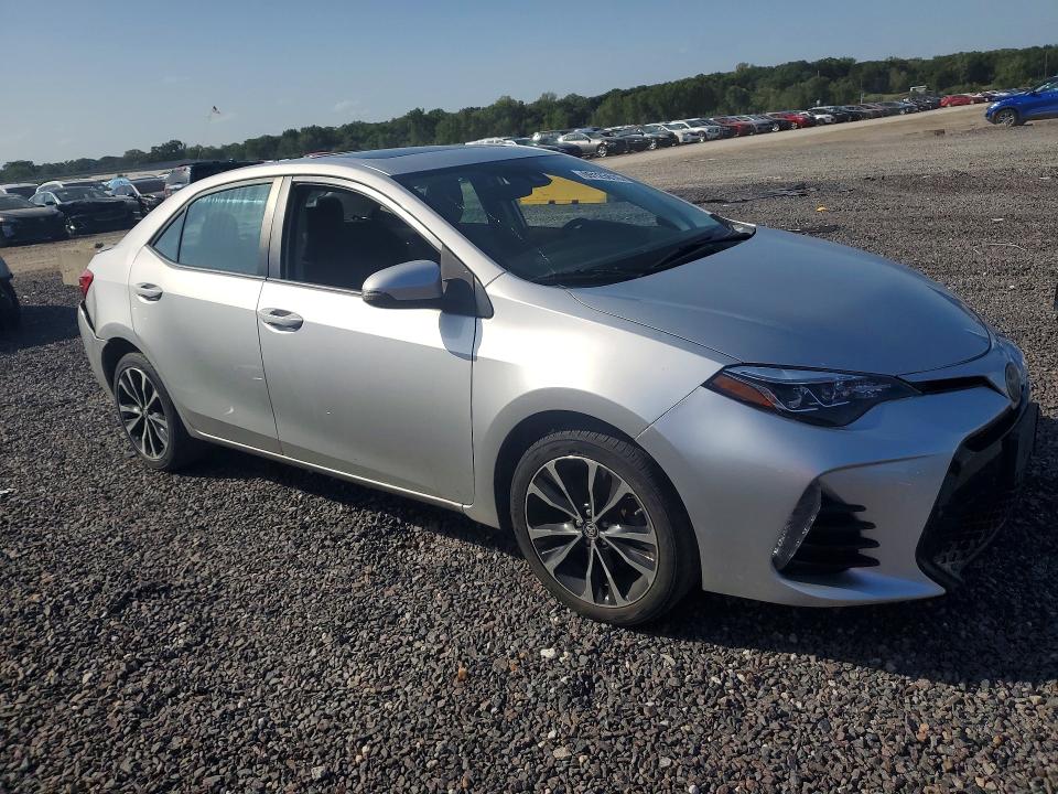 69125816 :رقم المزاد ، 5YFBURHE5HP638652 vin ، 2017 Toyota Corolla مزاد بيع