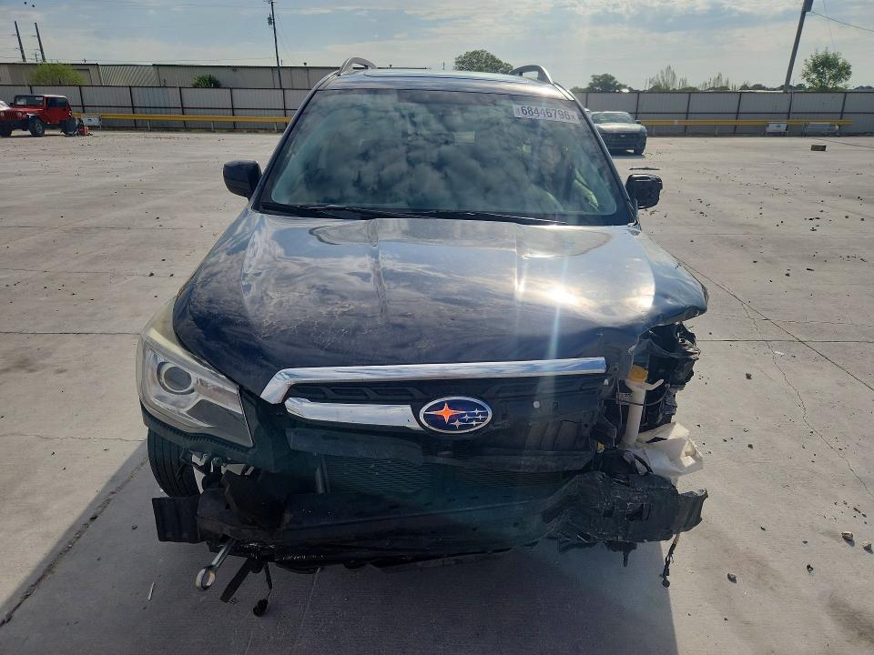 68446796 :رقم المزاد ، JF2SJARC2HH803318 vin ، 2017 Subaru Forester مزاد بيع
