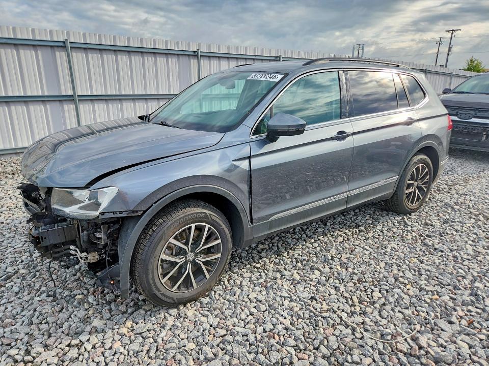 67706246 :رقم المزاد ، 3VV3B7AXXMM134689 vin ، 2021 Volkswagen Tiguan مزاد بيع