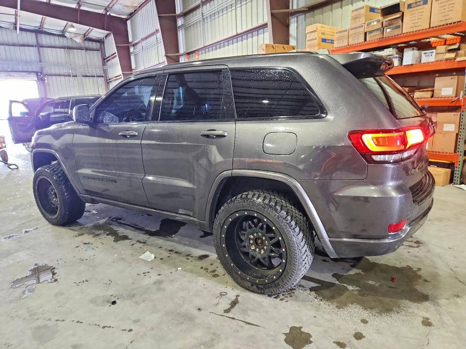 70245556 :رقم المزاد ، 1C4RJEAG7JC442626 vin ، 2018 Jeep Grand Cherokee مزاد بيع