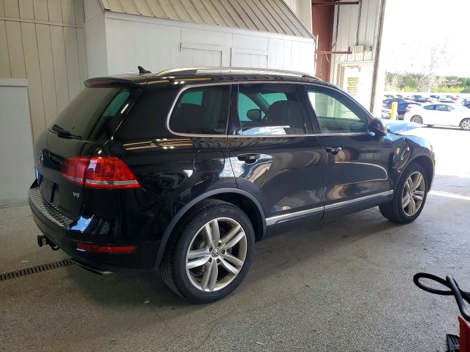 2013 Volkswagen Touareg მანქანა იყიდება აუქციონზე, vin: WVGEF9BP9DD007624, აუქციონის ნომერი: 68772366