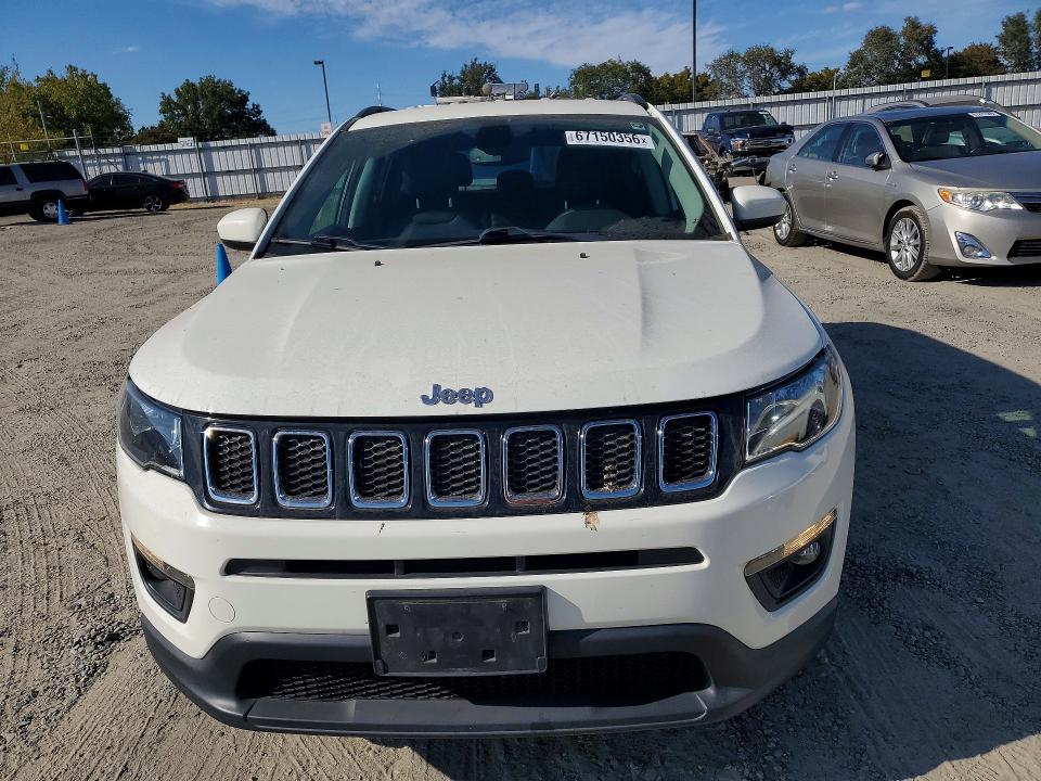 67150356 :رقم المزاد ، 3C4NJCBB3KT755989 vin ، 2019 Jeep Compass مزاد بيع