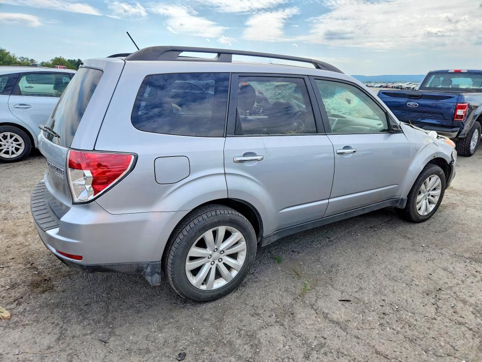 Продажа на аукционе авто 2013 Subaru Forester, vin: JF2SHAEC3DH446260, номер лота: 68148456