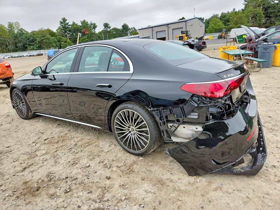 Продажа на аукционе авто 2026 Mercedes-benz E, vin: W1KLF4HBXTA226513, номер лота: 68426906