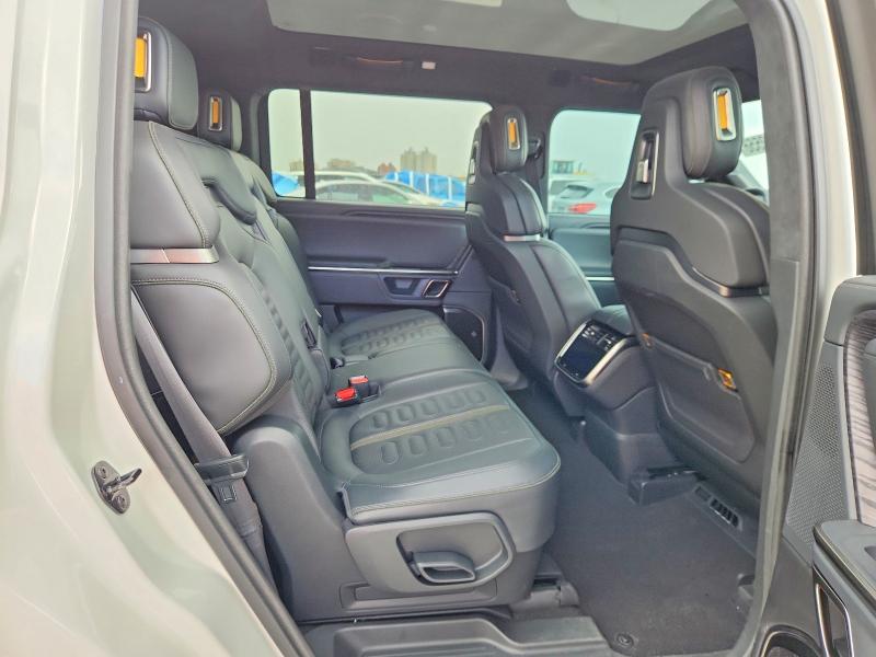 Aukcja sprzedaży 2023 Rivian R1s, vin: 7PDSGABL2PN020810, numer aukcji: 70019556