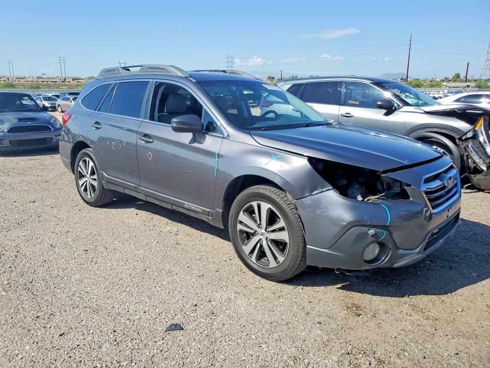 67035166 :رقم المزاد ، 4S4BSANC8J3254708 vin ، 2018 Subaru Outback مزاد بيع