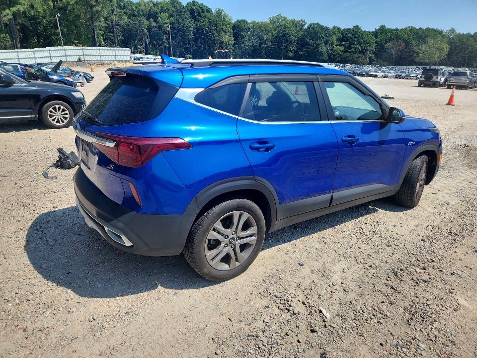 2021 Kia Seltos მანქანა იყიდება აუქციონზე, vin: KNDEUCAAXM7171788, აუქციონის ნომერი: 67881976