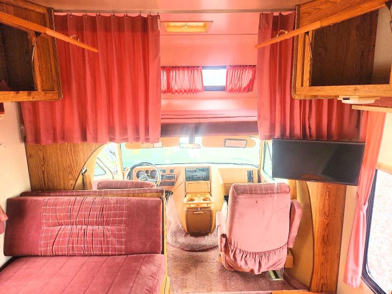 67732746 :رقم المزاد ، 2GBJG31K6K4165773 vin ، 1989 Chevrolet G30 مزاد بيع