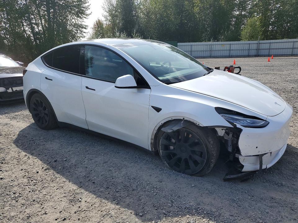 Продажа на аукционе авто 2022 Tesla Model Y, vin: 7SAYGDEE8NF320477, номер лота: 68675596