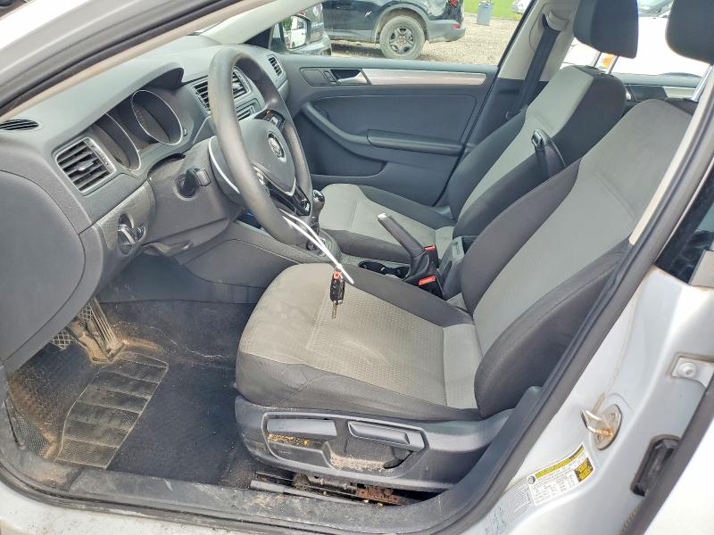 68982726 :رقم المزاد ، 3VW167AJ4HM412141 vin ، 2017 Volkswagen Jetta مزاد بيع