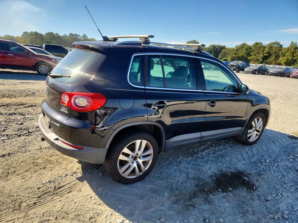 70693816 :رقم المزاد ، WVGBV7AX9BW520773 vin ، 2011 Volkswagen Tiguan مزاد بيع