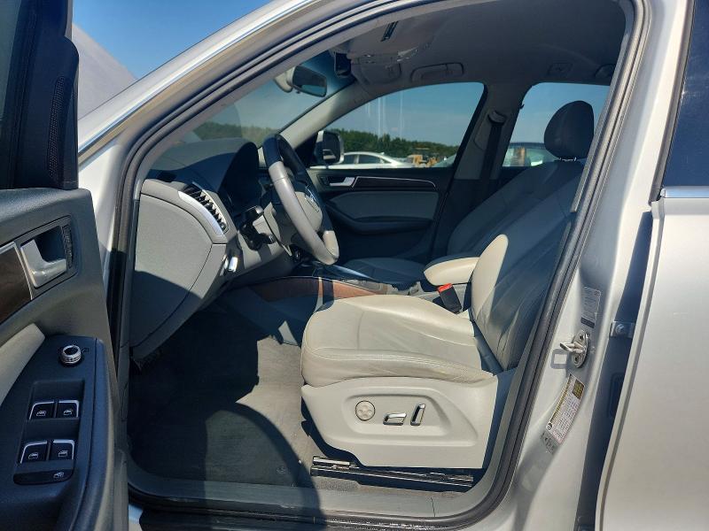 2014 Audi Q5 მანქანა იყიდება აუქციონზე, vin: WA1CFAFP2EA106208, აუქციონის ნომერი: 68273836