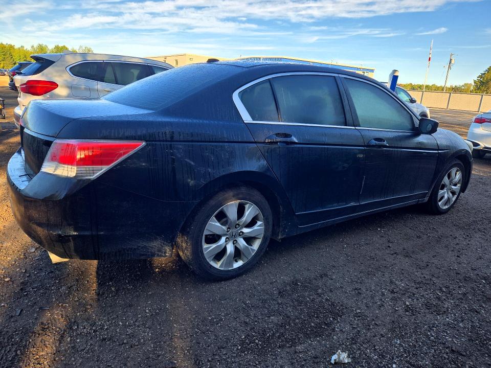 68105806 :رقم المزاد ، 1HGCP2F83AA093420 vin ، 2010 Honda Accord مزاد بيع