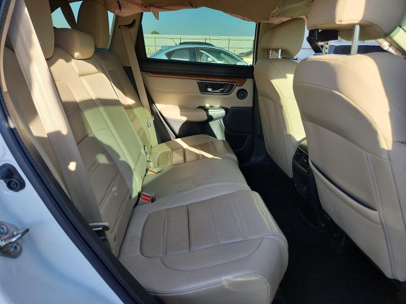 Продаж на аукціоні авто 2018 Honda Cr-v, vin: 2HKRW2H80JH674147, номер лоту: 69959356