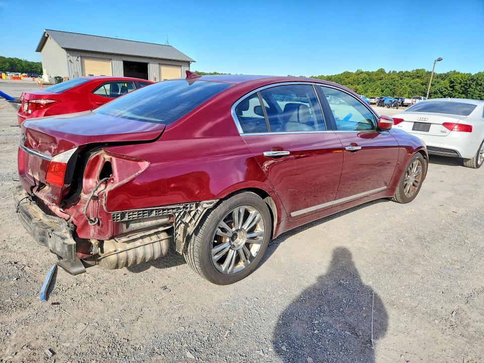 2011 Hyundai Genesis მანქანა იყიდება აუქციონზე, vin: KMHGC4DF8BU124357, აუქციონის ნომერი: 70620116