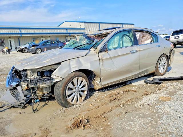 Продажа на аукционе авто 2013 Honda Accord, vin: 1HGCR2F86DA146688, номер лота: 68754236