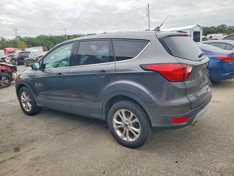 Продажа на аукционе авто 2019 Ford Escape, vin: 1FMCU0GD5KUB11578, номер лота: 70701426